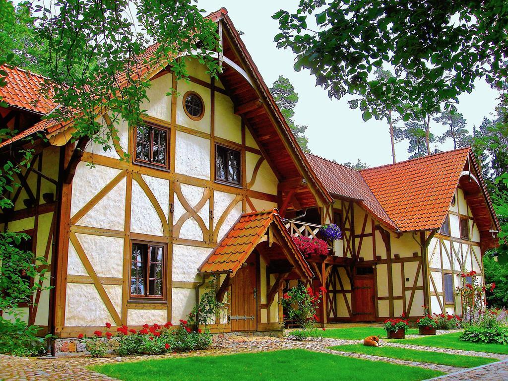 Dwor Sosnowo Hotel Pojezierce Exterior photo